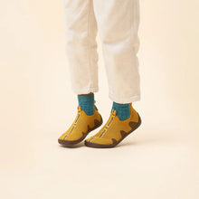 Lade das Bild in den Galerie-Viewer, Affenzahn Hausschuh Knit Flinky Tiger
