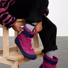 Lade das Bild in den Galerie-Viewer, Affenzahn Schneestiefel Vegan Snowy Flamingo
