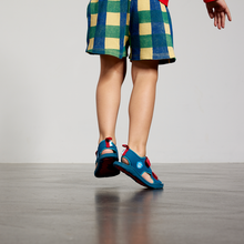 Lade das Bild in den Galerie-Viewer, Affenzahn Sandale Vegan Airy Hai
